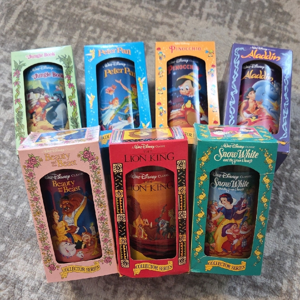 Vintage DISNEY 1994 Burger King Cups. NEW IN BOX. Set of 7.